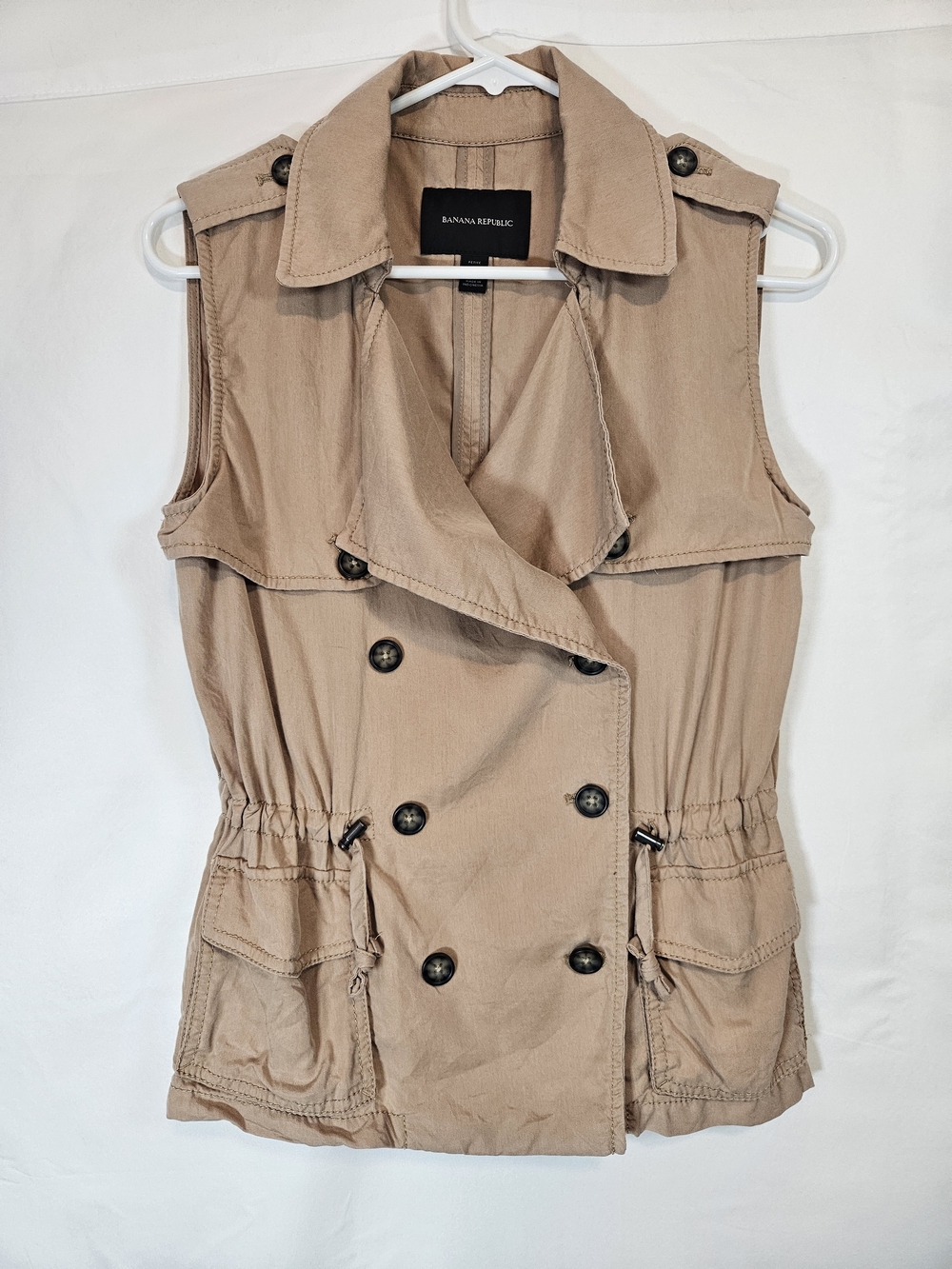 Banana Republic Sleeveless Trench Vest in Khaki